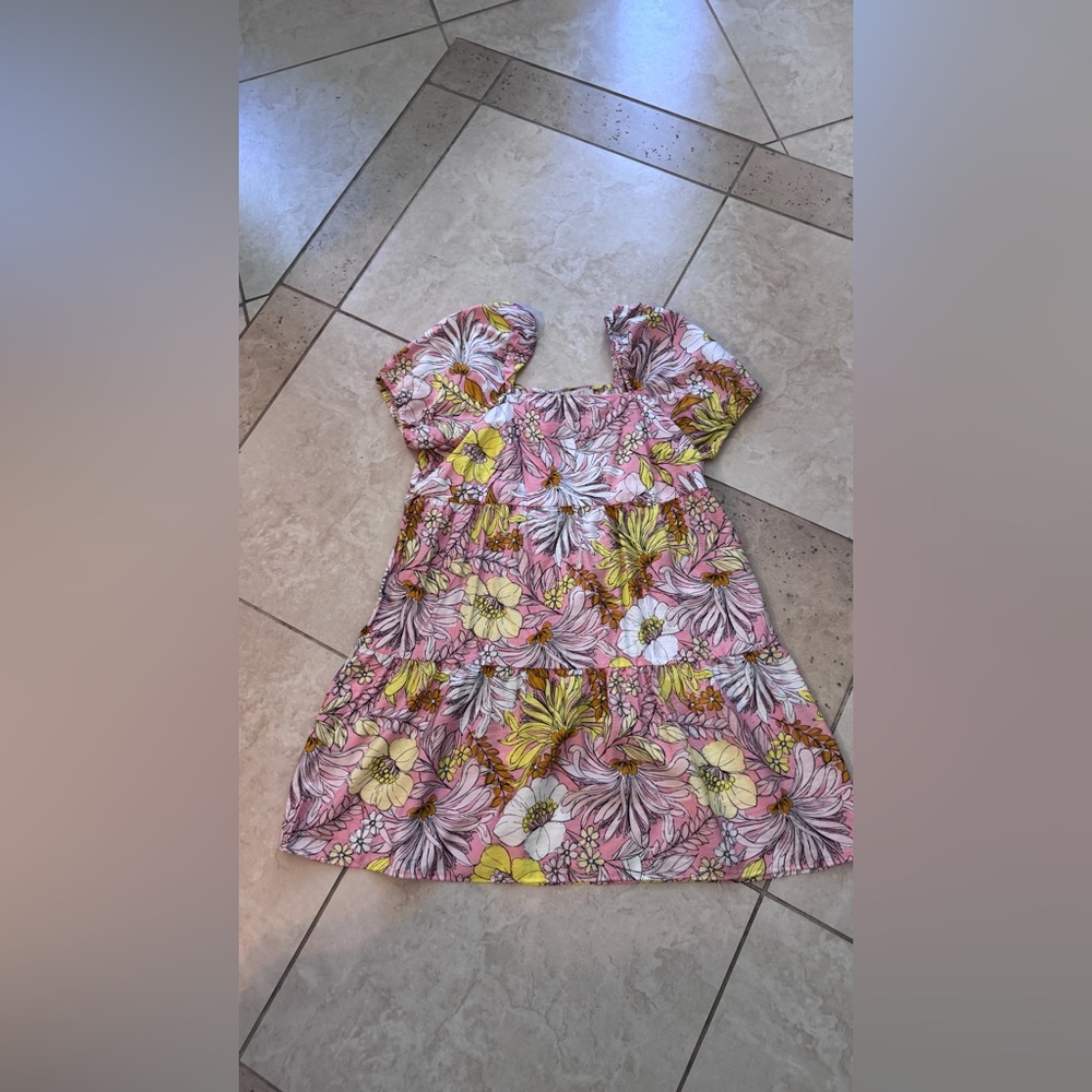 LOFT Woman’s Dress in Pink and Yellow Floral